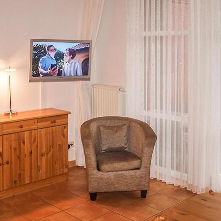 2 Bedroom Beautiful Home In Plau Am See Extérieur photo
